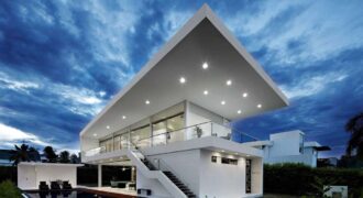 Villa in 1743 Griffith Park Blvd