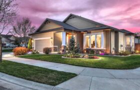 Villa In 210 S Manlius St, Fayetteville